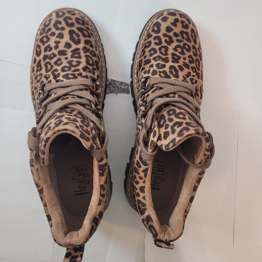 Hey‎ Girl by Corkys Campfire Leopard Ankle Boots Women 10 Lug Sole Animal Print - Picture 9 of 13